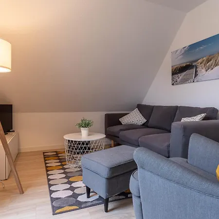 Strandaster Apartamento Böhl