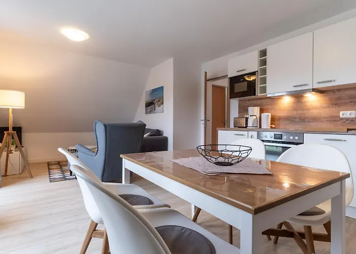 Strandaster Apartamento Böhl